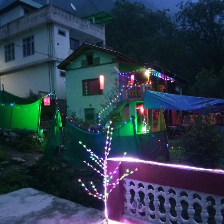 Moksha Hotel Kasol Bagian luar foto