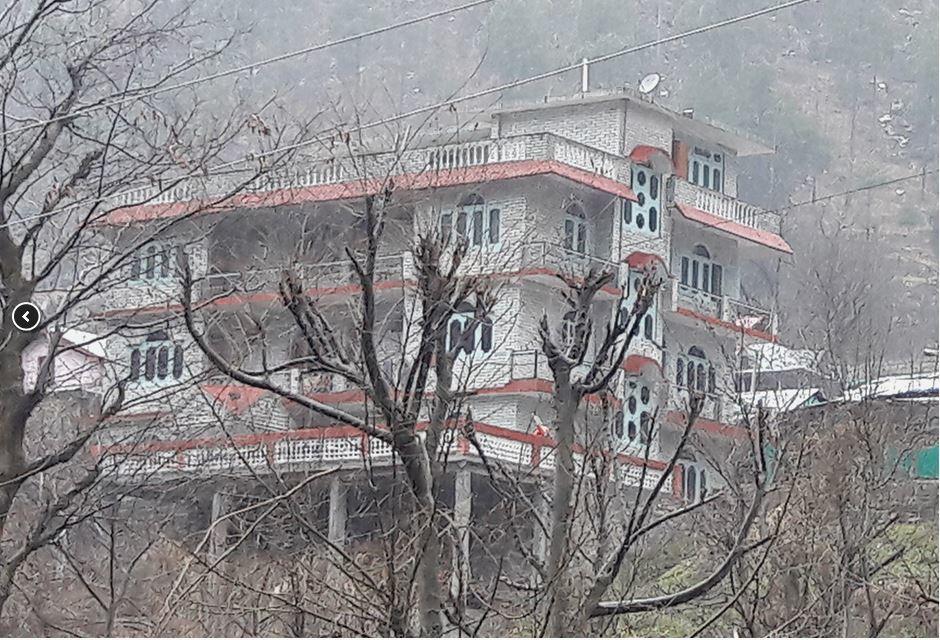 Moksha Hotel Kasol Bagian luar foto